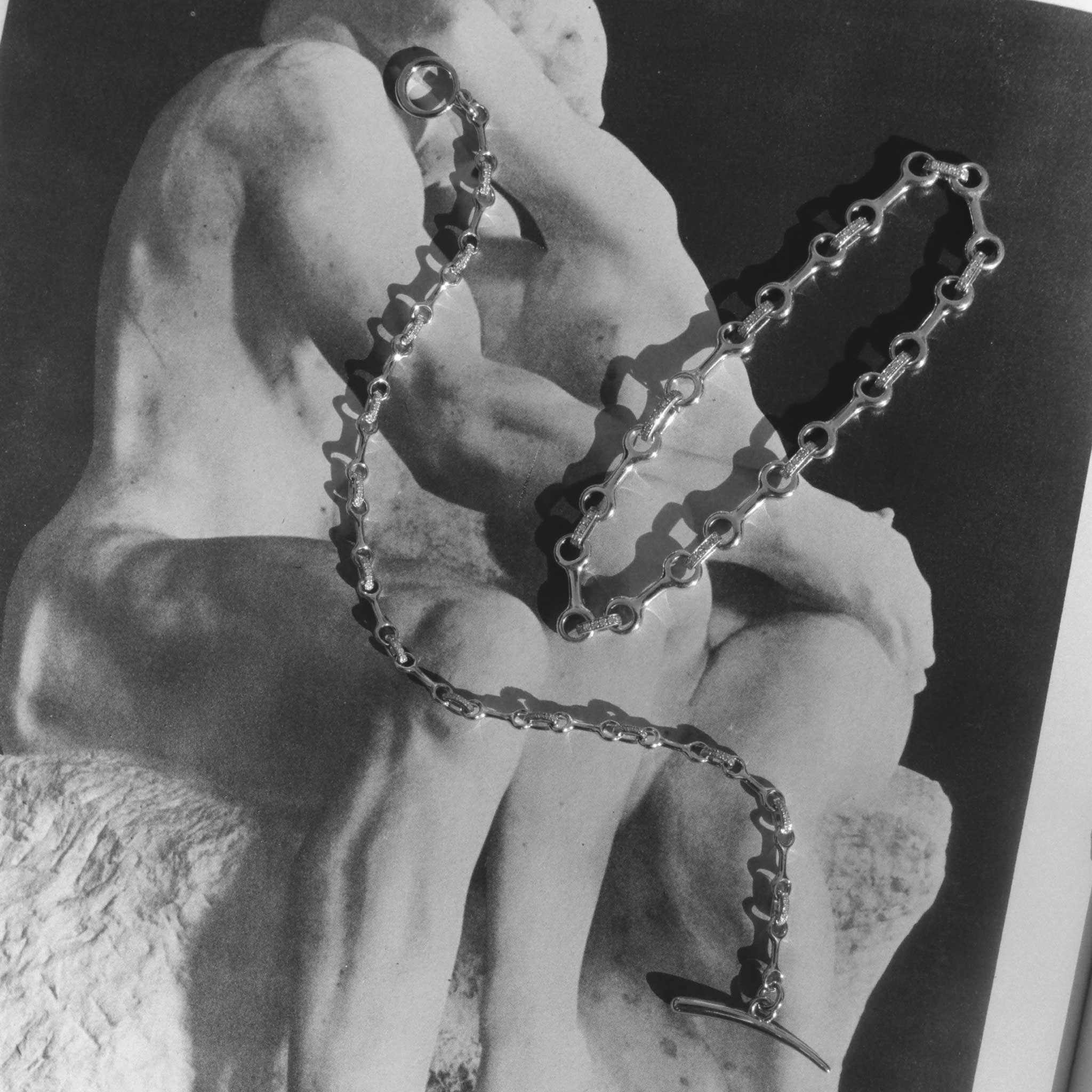 Collar conector de diamantes engastados en pavé de doble hilera de 15 mm