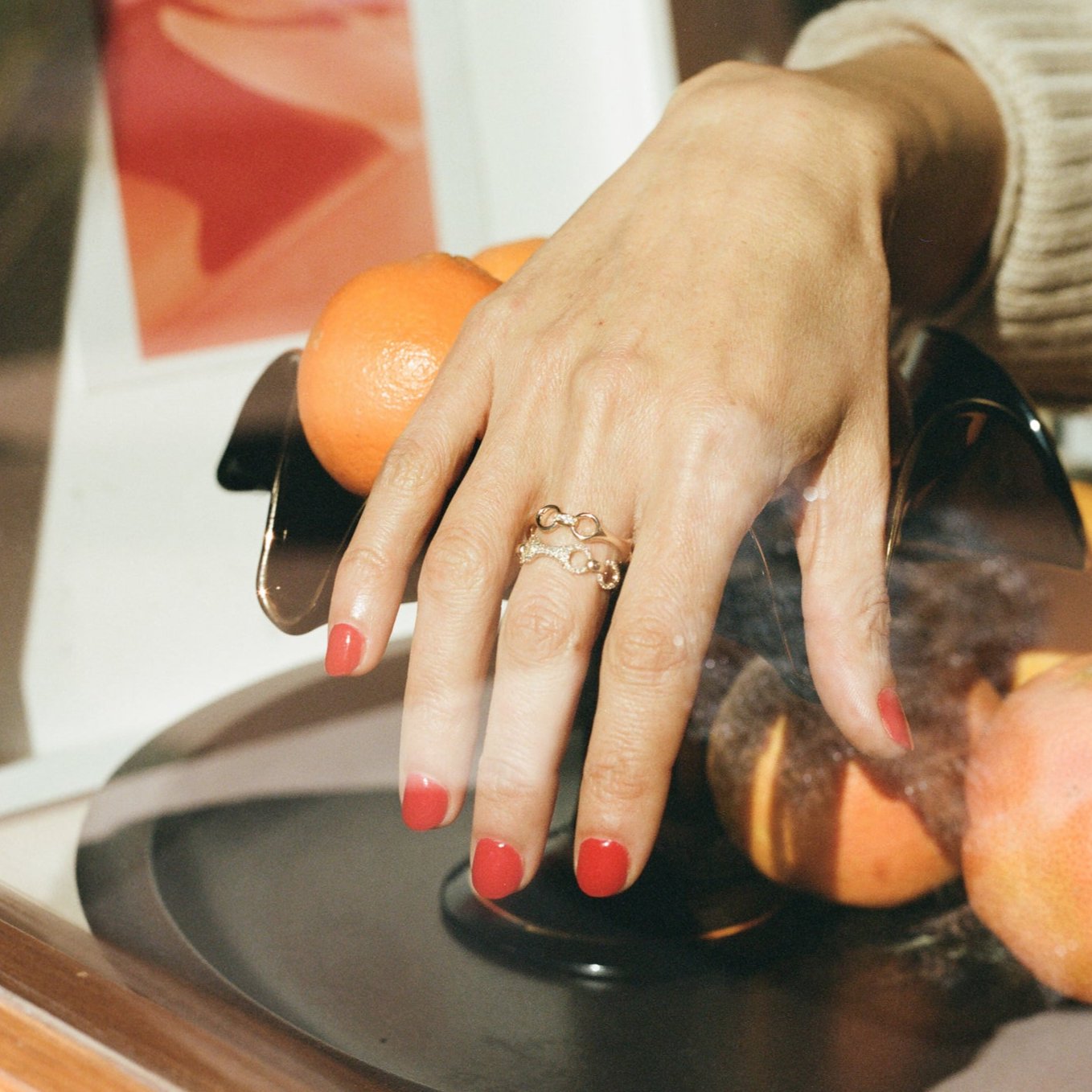 Gold ring featuring beam links seamlessly connected by diamond accents – bold structure, effortless sparkle. Gabriela Artigas' signature sophistication. #ModernGlam