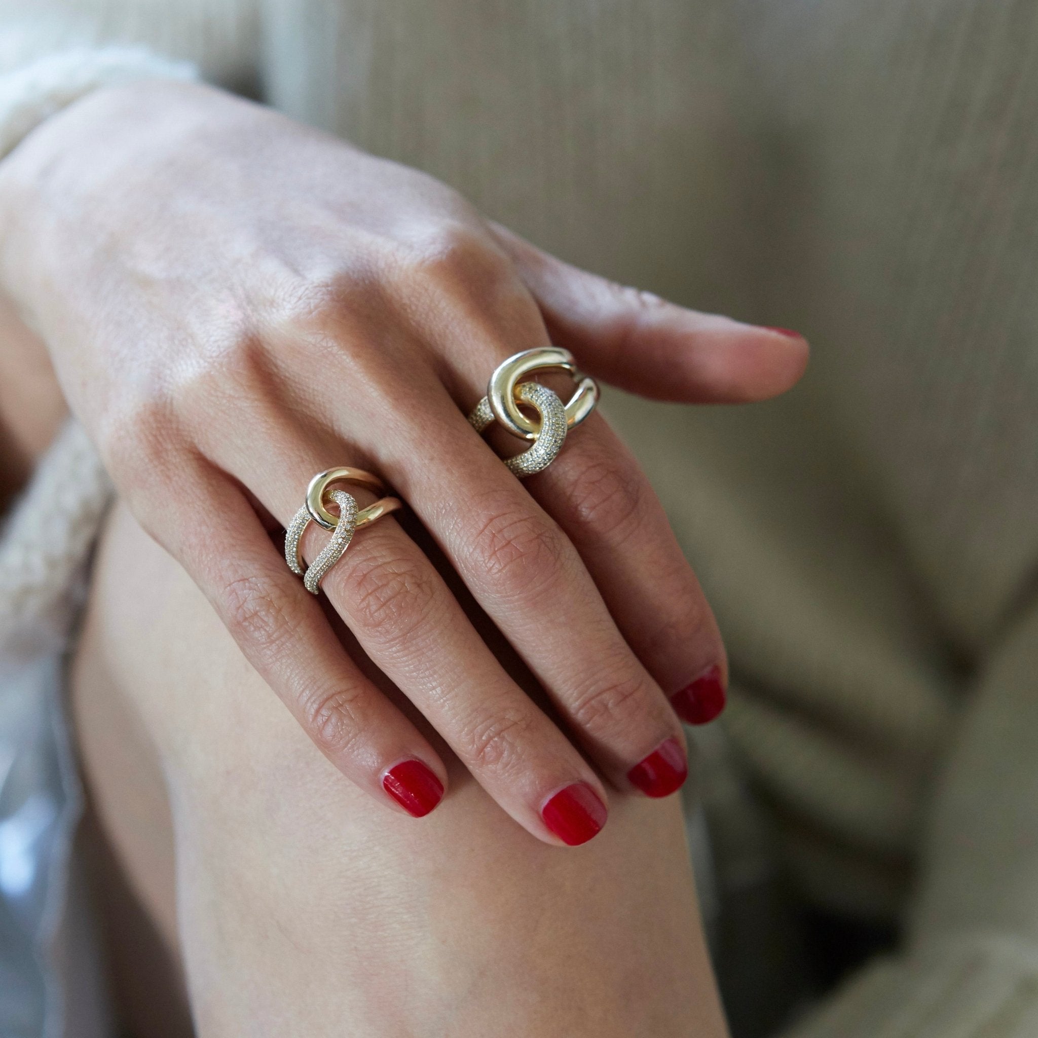 Full Link Ring with White Pavé Diamonds - Gabriela Artigas + CO