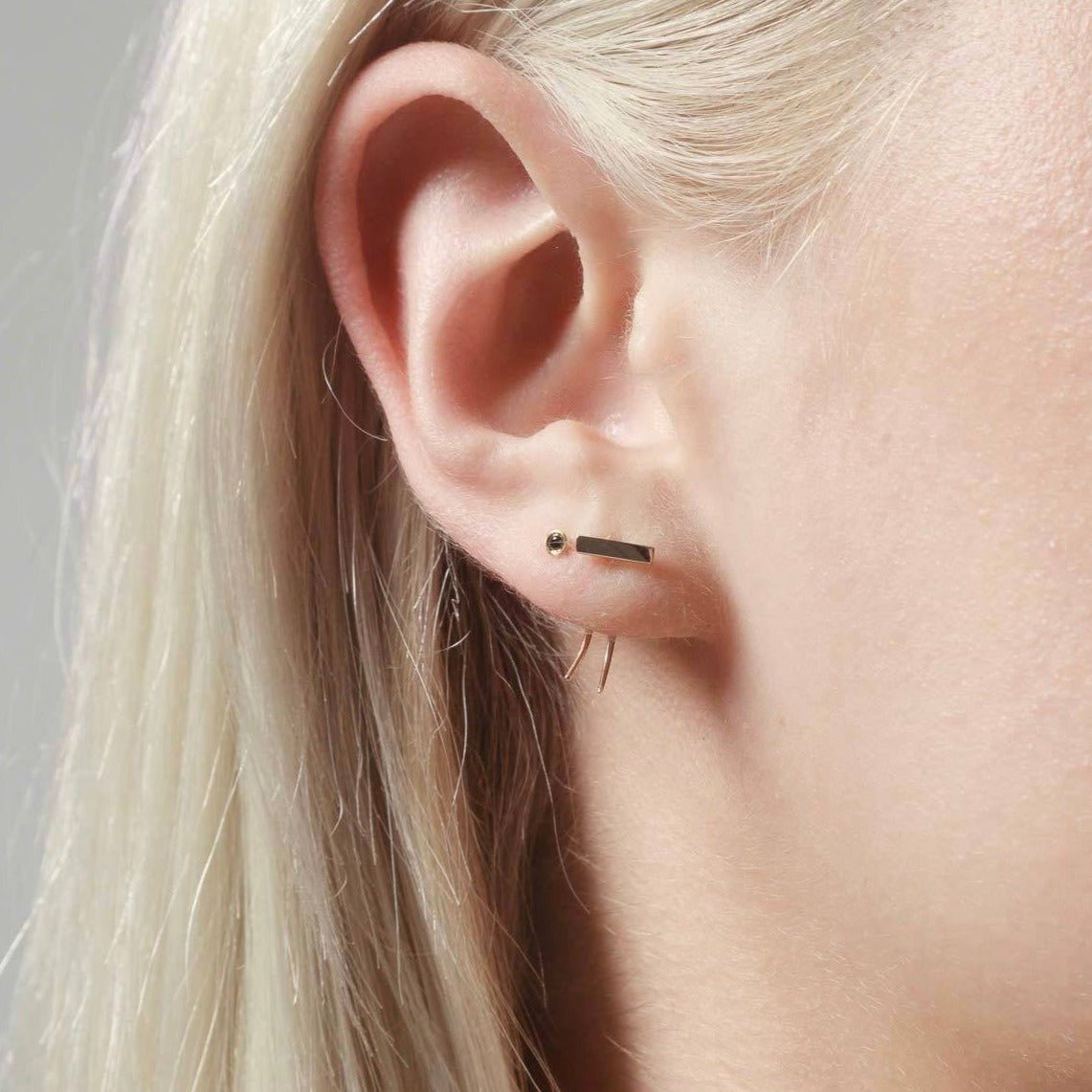 Infinite Tusk Earring with Color Stone - Gabriela Artigas + CO