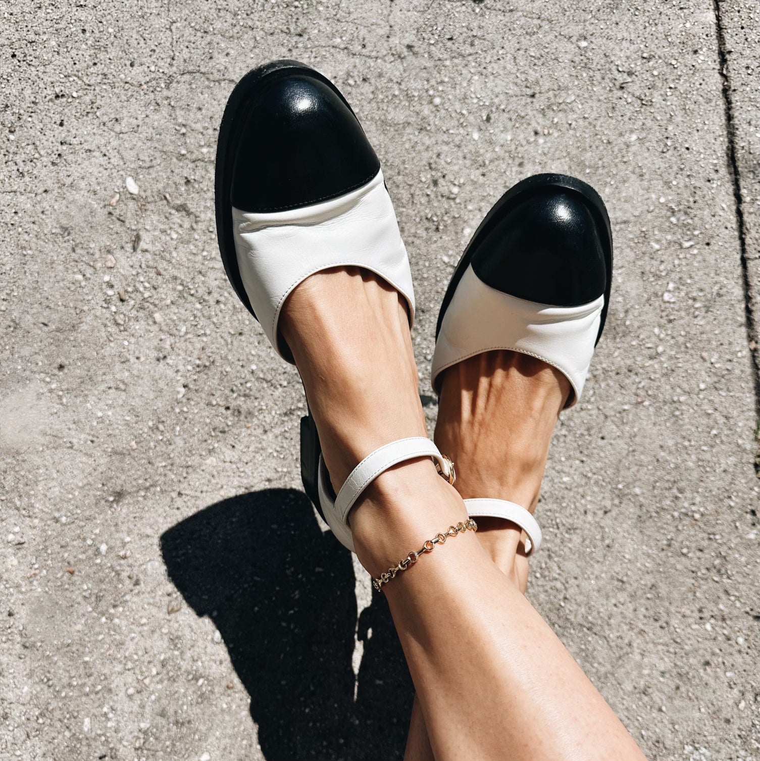 15MM Double Beam Chain Anklet - Gabriela Artigas + CO- beam chain anklet featuring a bold, layered design, offering a stylish accent to any ensemble with its polished, versatile finish.