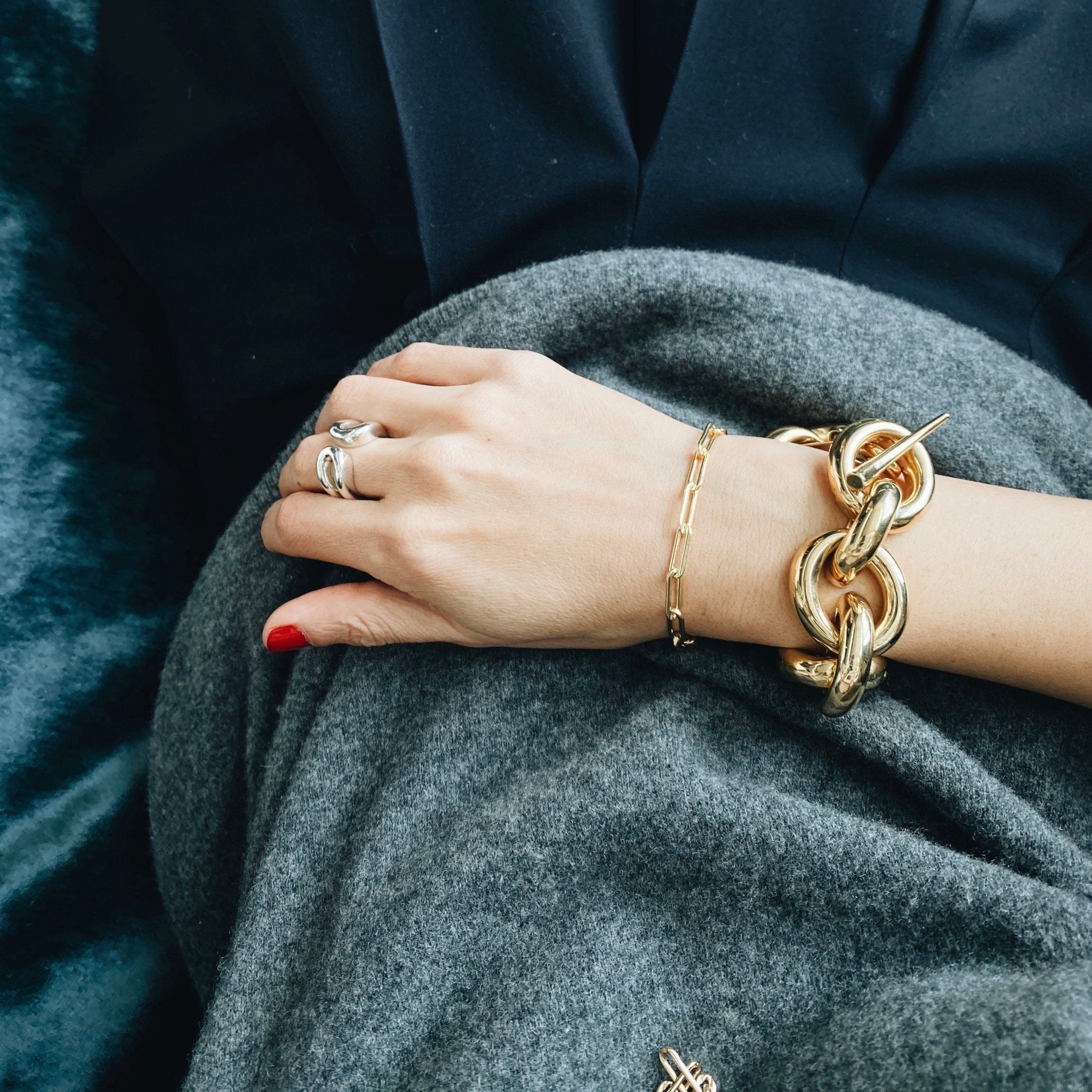 Full Link Bracelet with Tusk Clasp