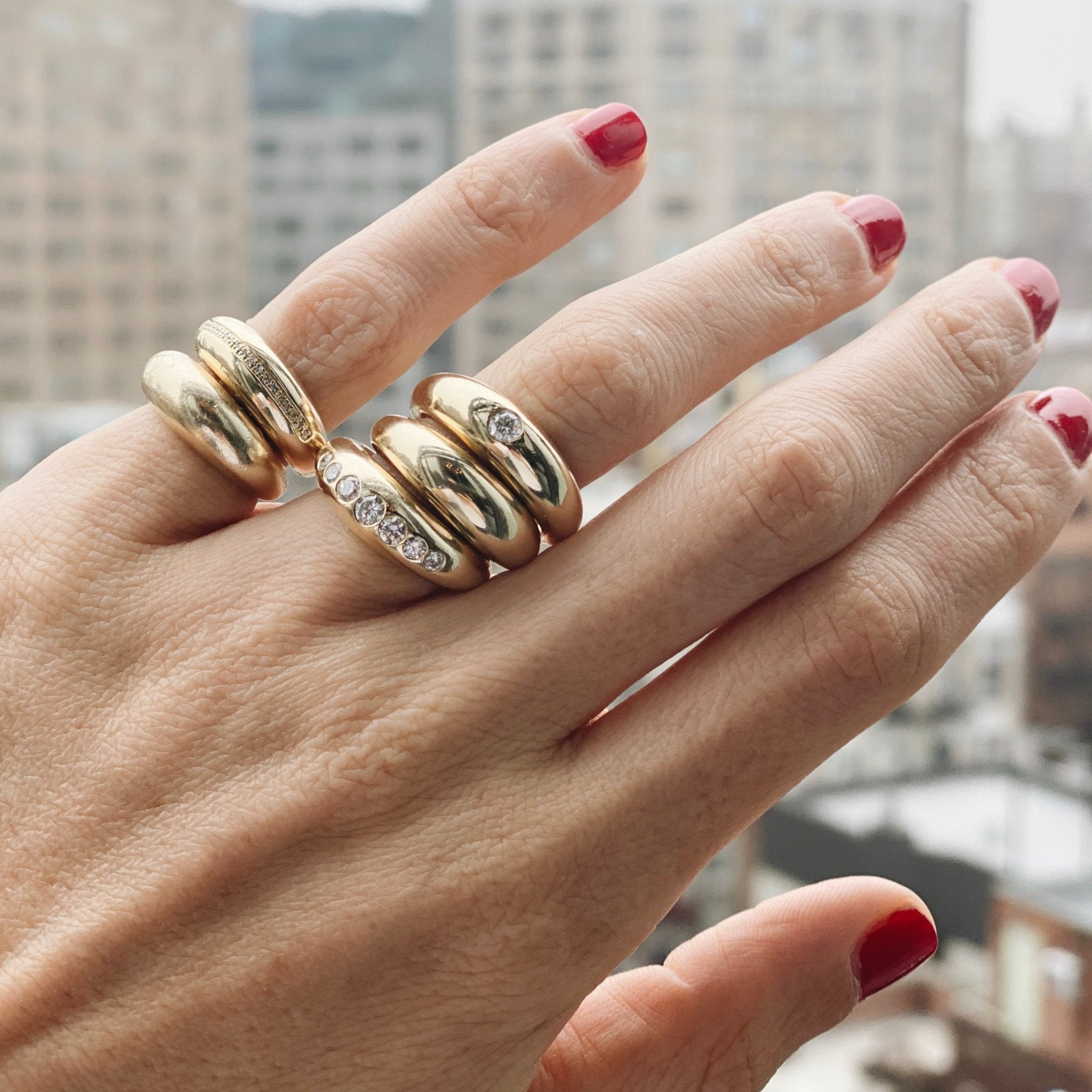 Small Balloon Ring with Ascending White Diamonds - Gabriela Artigas + CO