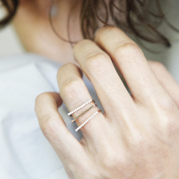 Flat Axis Ring With White Pavé Diamonds - Gabriela Artigas